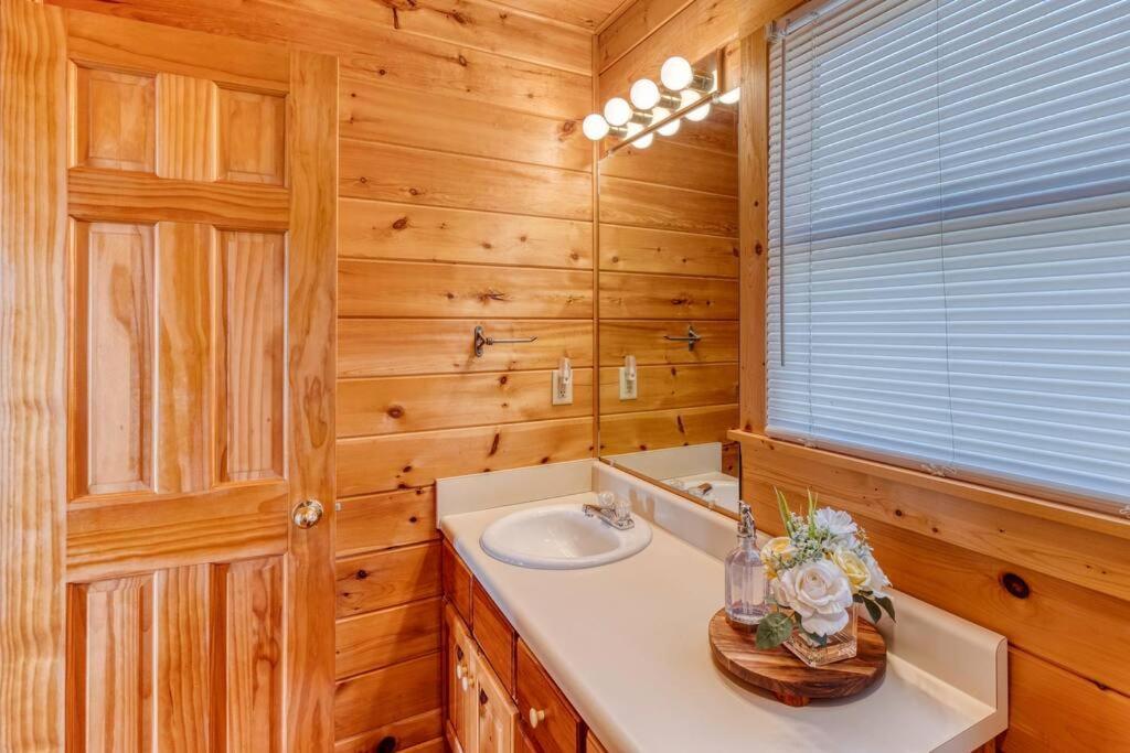 Mtn Cabin Sleeps 10 - 5 Mins To Fishing & Camping エリジェイ エクステリア 写真