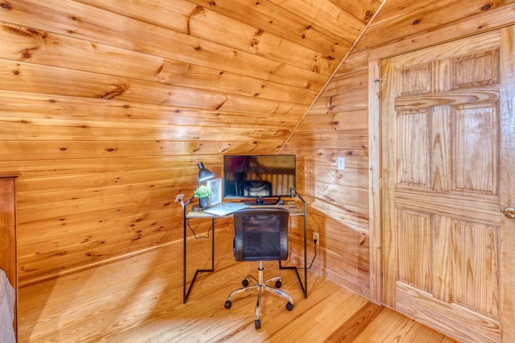 Mtn Cabin Sleeps 10 - 5 Mins To Fishing & Camping エリジェイ エクステリア 写真